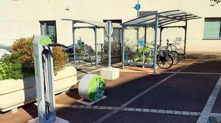 Montluçon Communauté : 40 abris vélos pour équiper les principaux sites publics du territoire alvéole plus