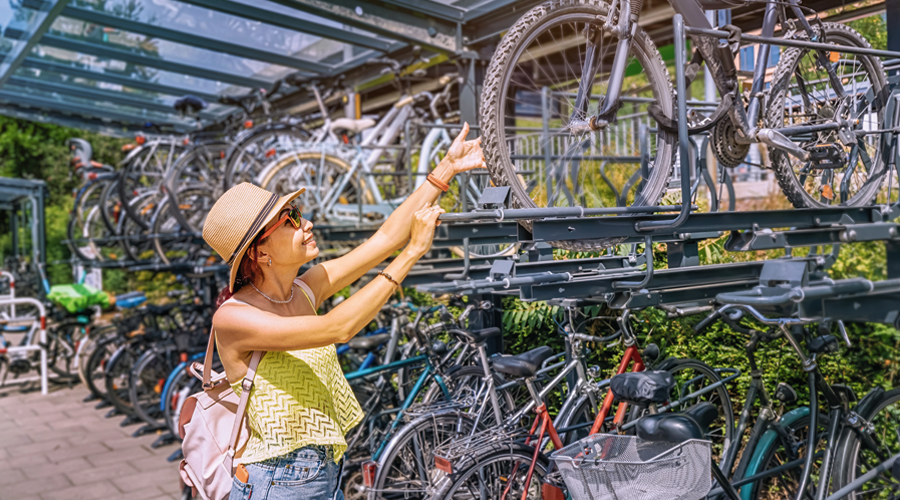 Cyclotourisme : comment stationner son vélo en toute sécurité ? alvéole plus